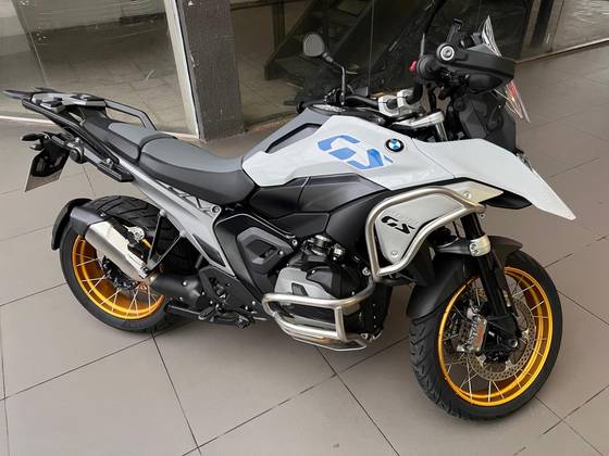 BMW R 1300 GS PLUS 